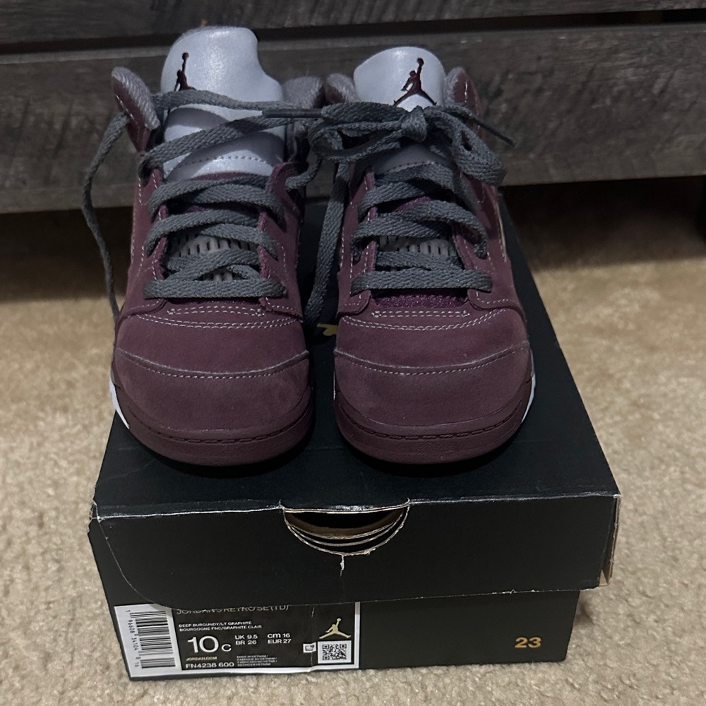Jordan Kids Sneakers in Maroon and Gray